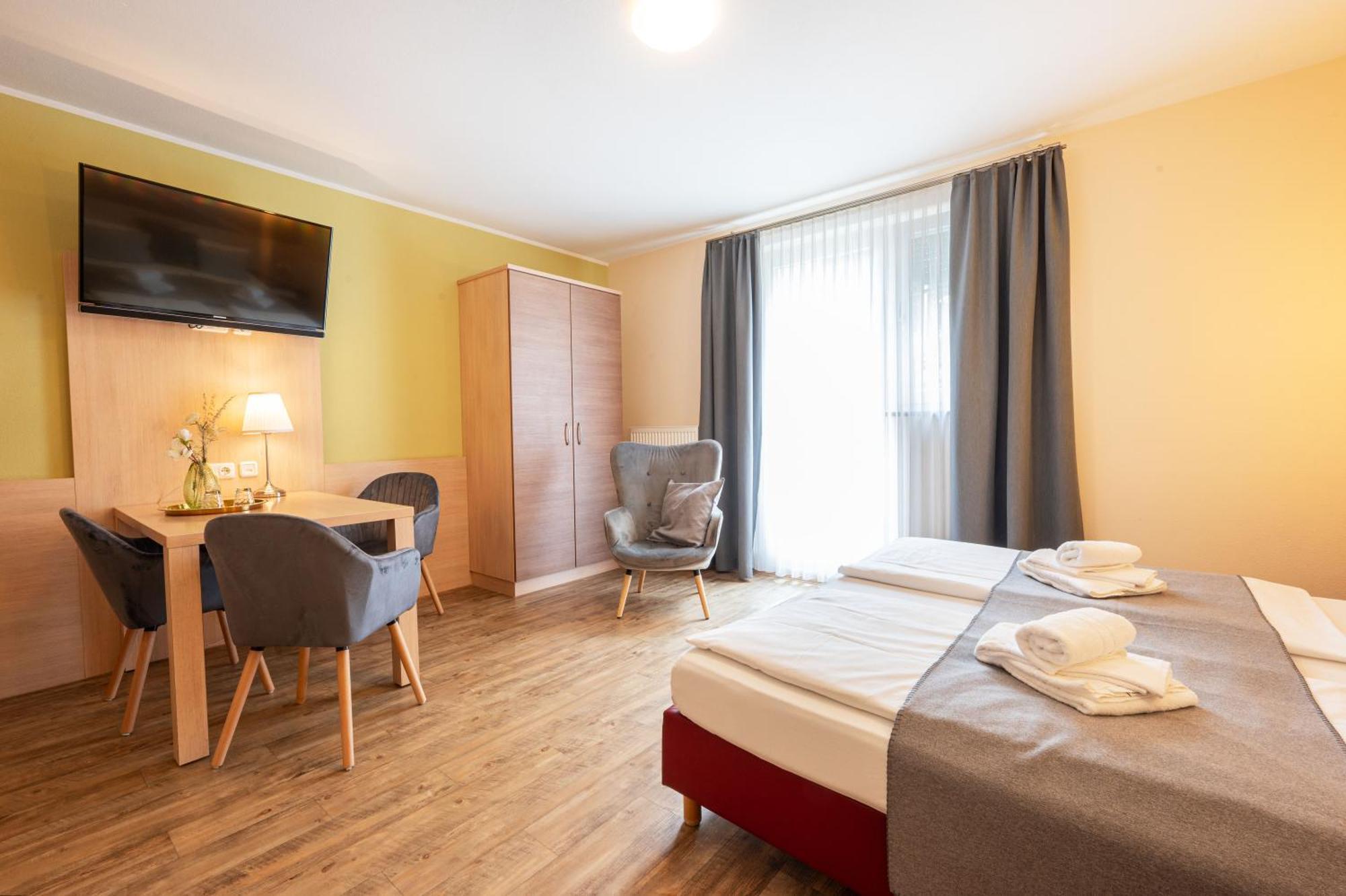 Gaestehaus Zehmerhof Bei Erding *
