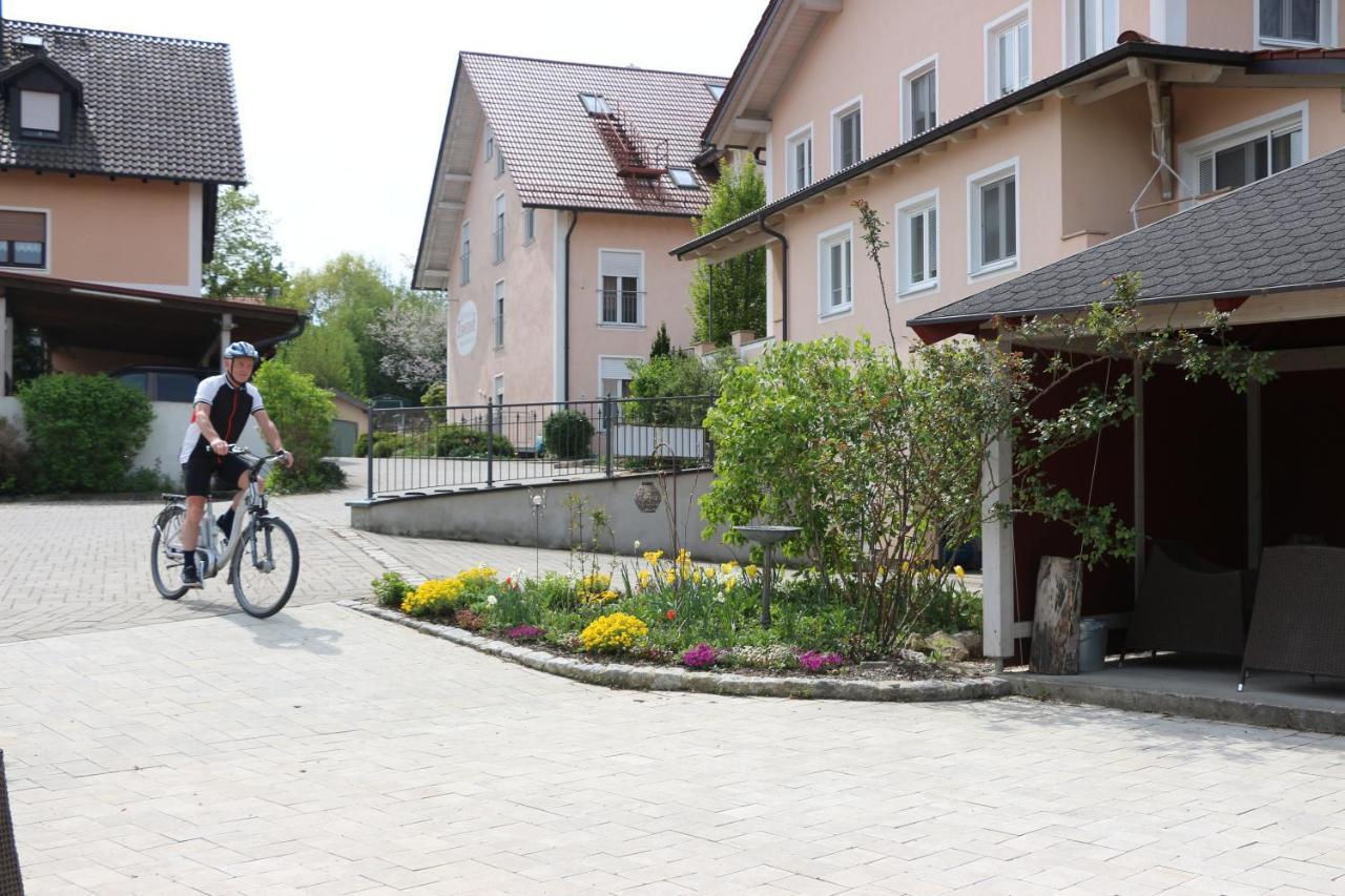 Zehmerhof Bei Erding Walpertskirchen